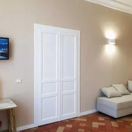 Palazzo La Piana Apartment
