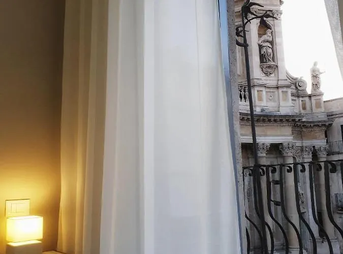 Palazzo La Piana * Катания