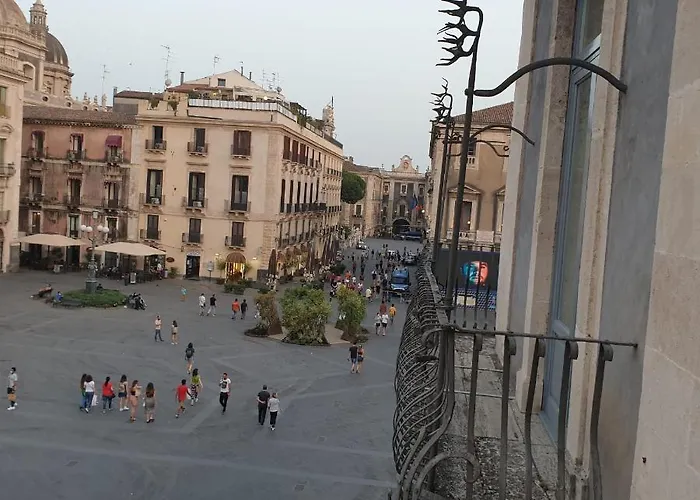 Palazzo La Piana Катания